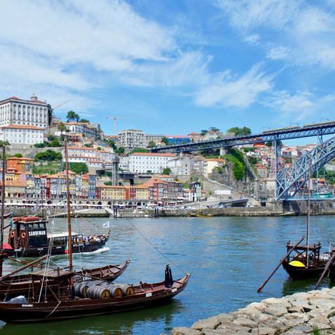 Tour pela cidade de Porto e Degustação de vinhos